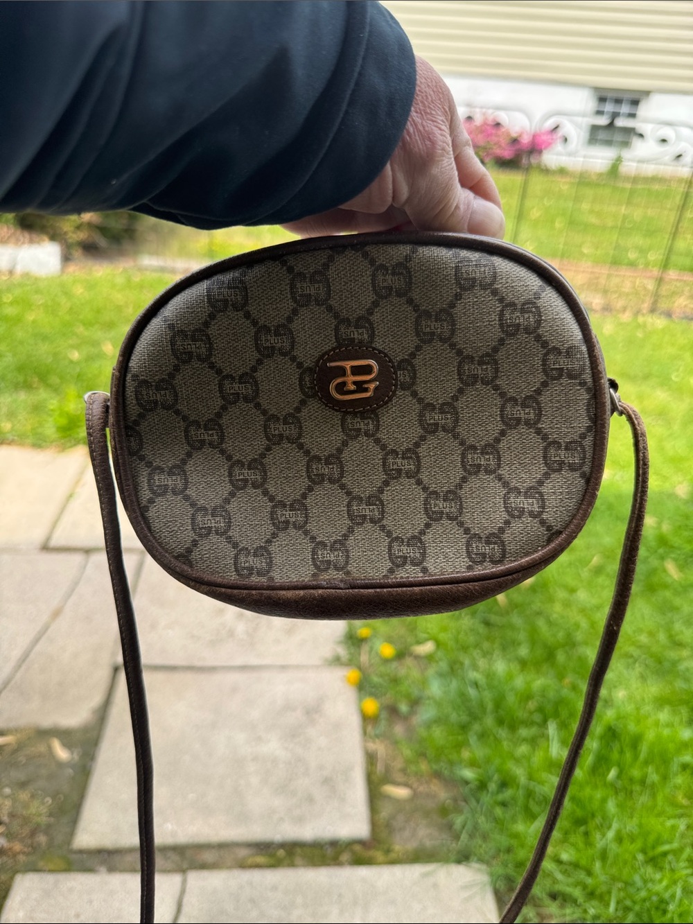 Gucci Plus GG Monogram Shoulder Bag. - Picture 5 of 13